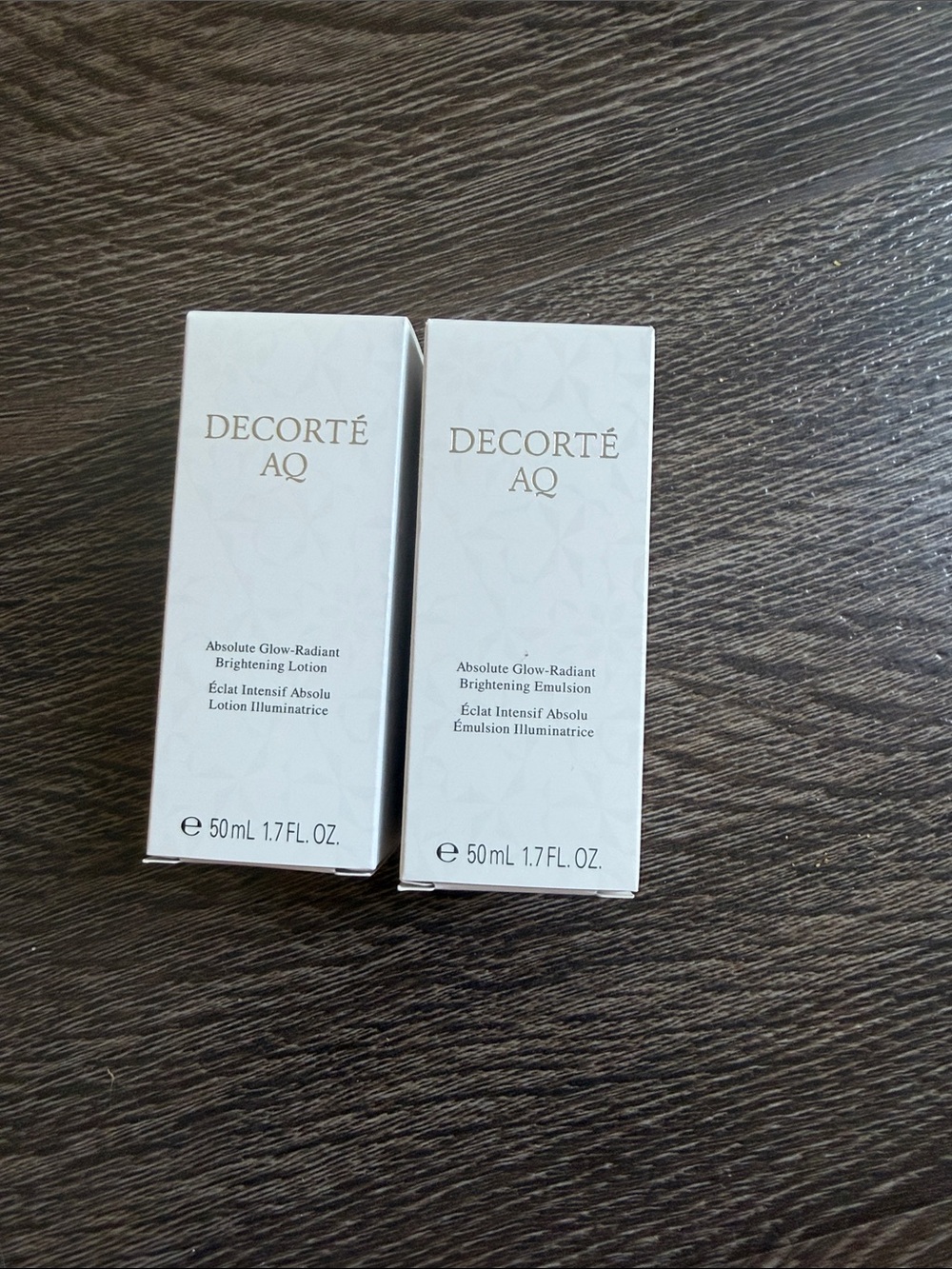 NEW Decorte AQ Absolute Glow Radiant Brightening Emulsion & Lotion